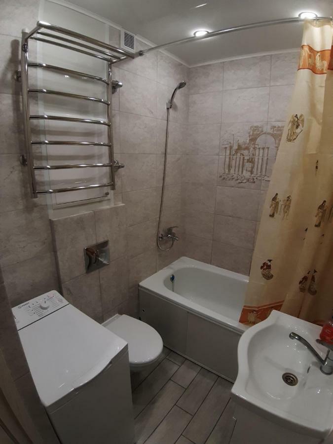 Однокомнатная квартира на Площади Победы Apartment Гомел Екстериор снимка